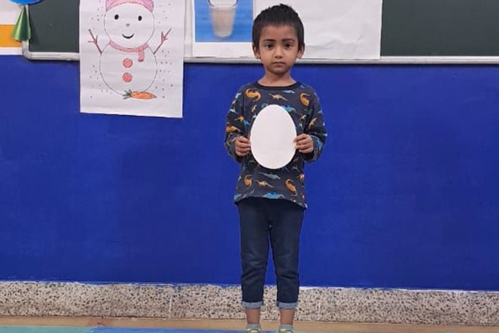 Kidzee Kalyan Nagar -  Black & White Day