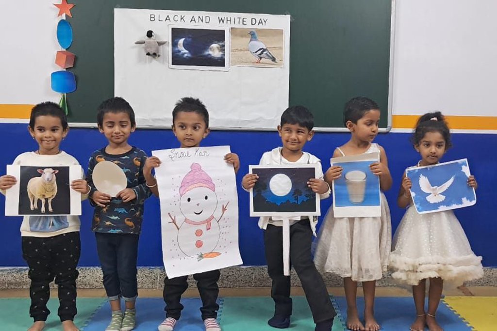 Kidzee Kalyan Nagar -  Black & White Day