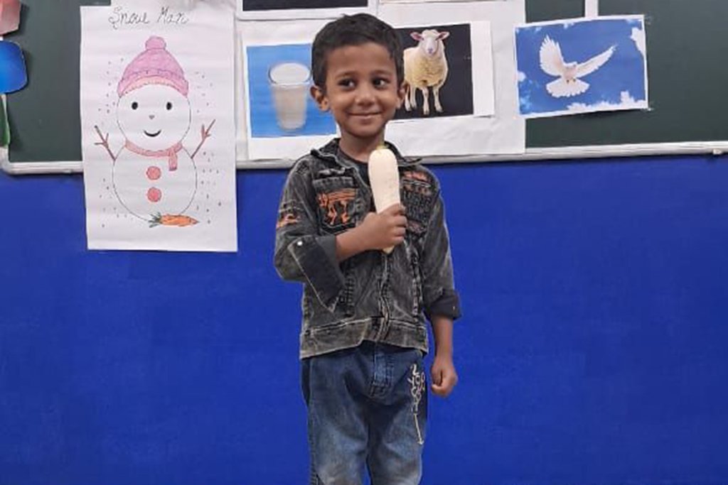 Kidzee Kalyan Nagar -  Black & White Day