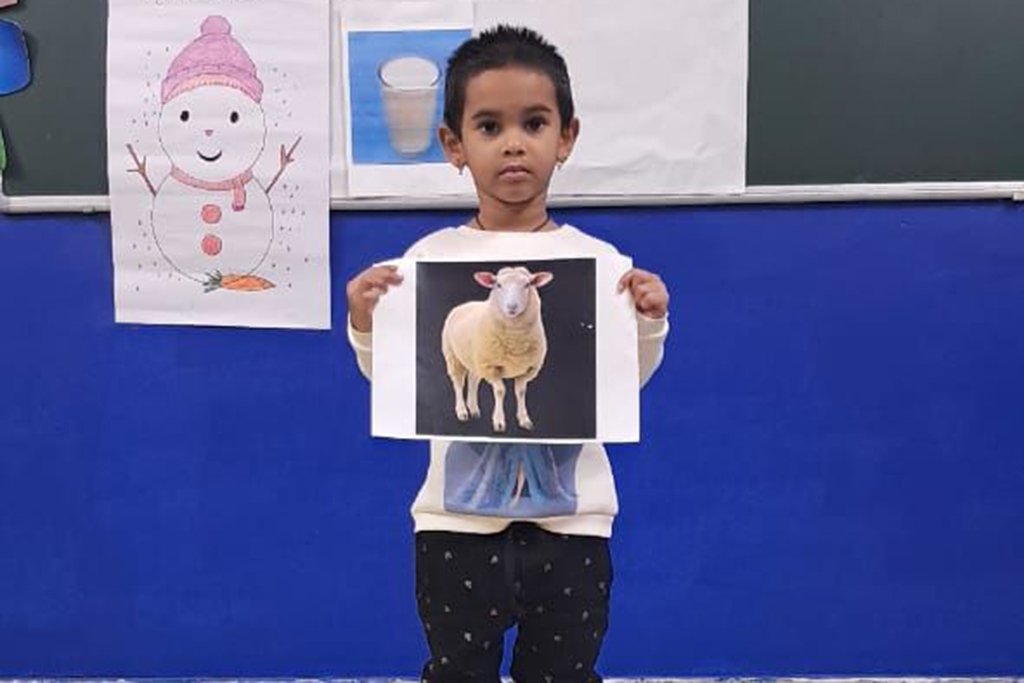 Kidzee Kalyan Nagar -  Black & White Day