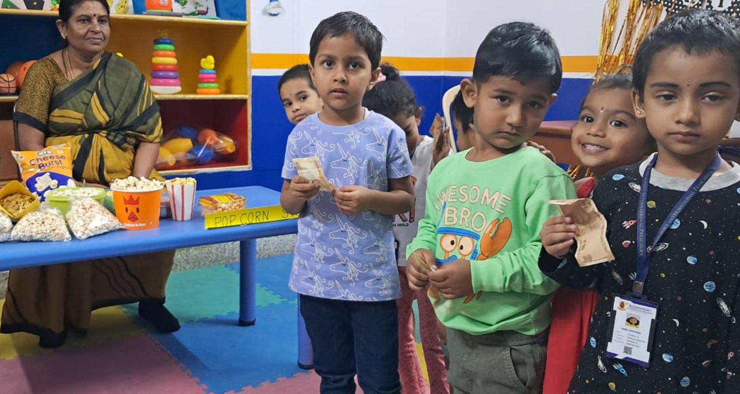 Kidzee Kalyan Nagar - Movie Time